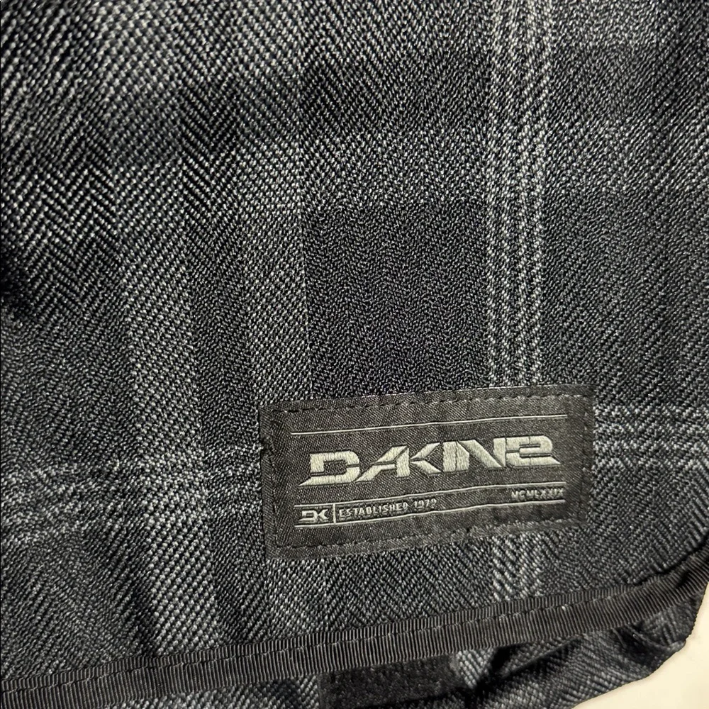Dakine Messenger Bag crossbody laptop bag